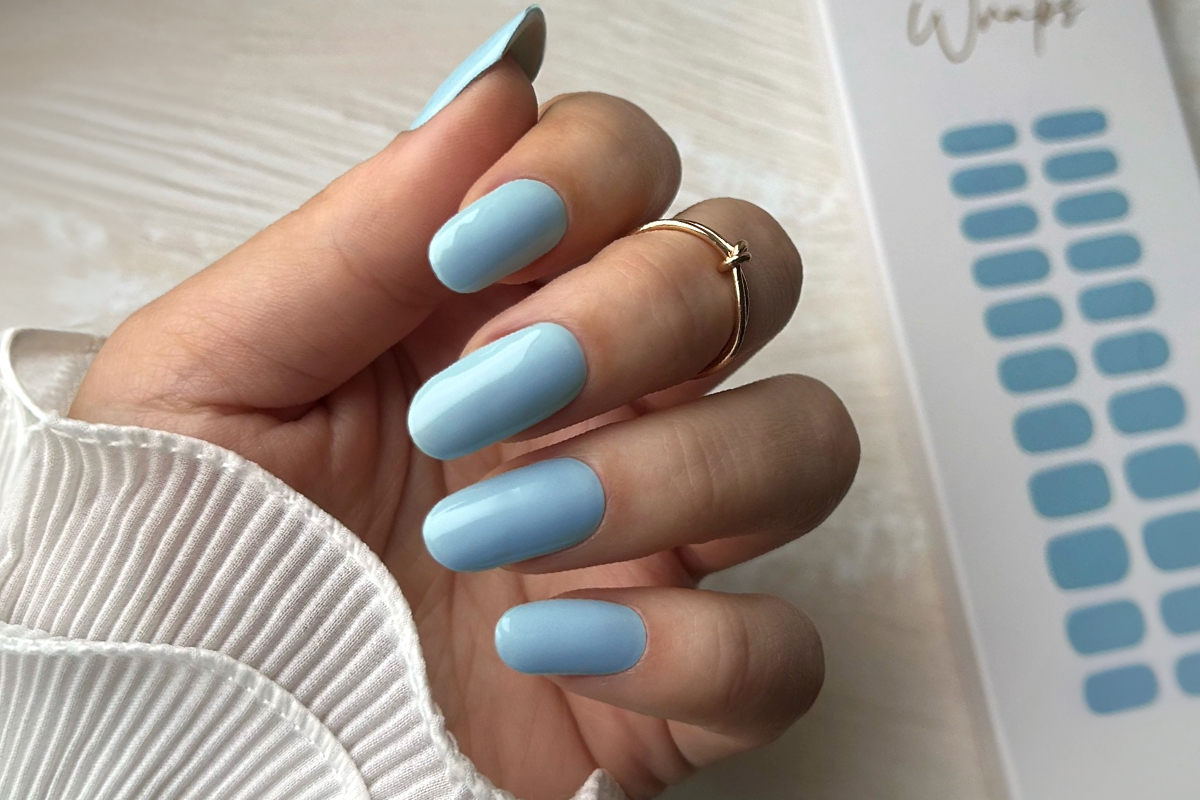 Jolifin LAVENI UV Gel Wraps - pastel blue