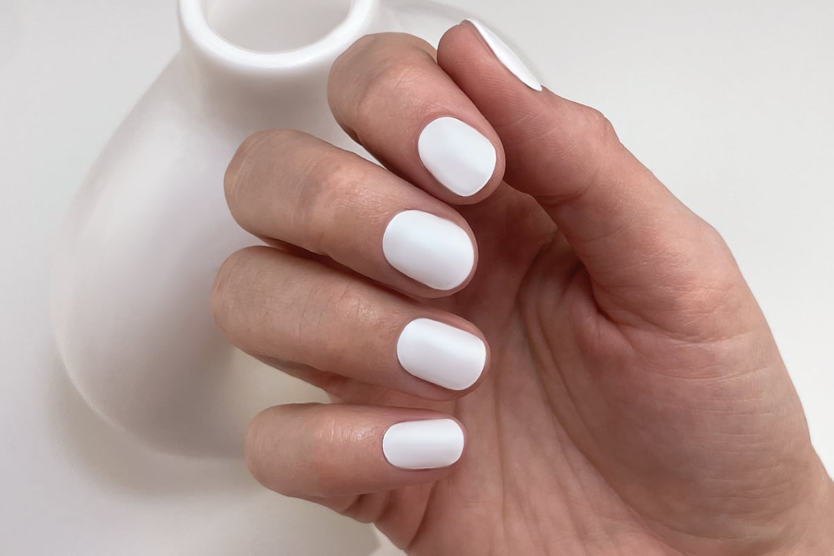 Jolifin LAVENI UV Gel Wraps - pearly white